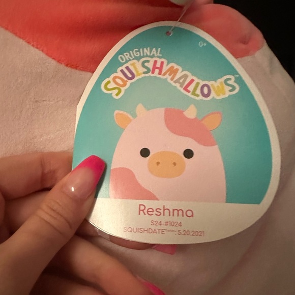 24” RESHMA THE COW SQUISHMALLOW - Picture 2 of 2